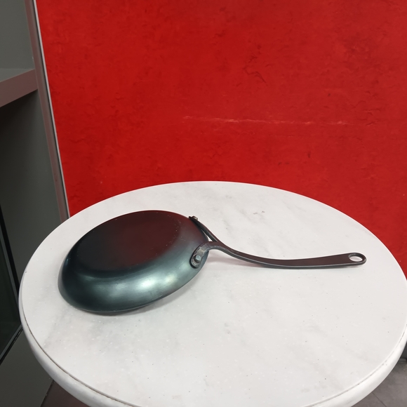 Carbon Steel Proline Frying Pan by Blanc Creatives. - Picture 2 of 4